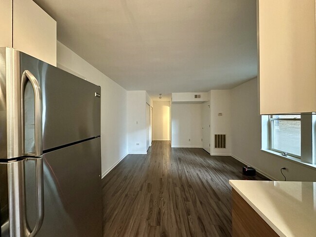 Photo - 925 W Carmen Ave Unit E3