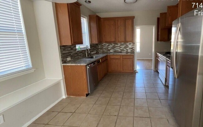 Photo - 7145 Waterlily Ln