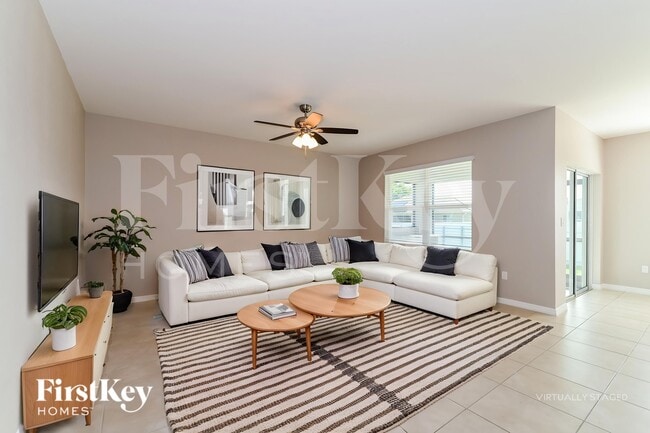 Photo - 2825 NE 2nd Ave