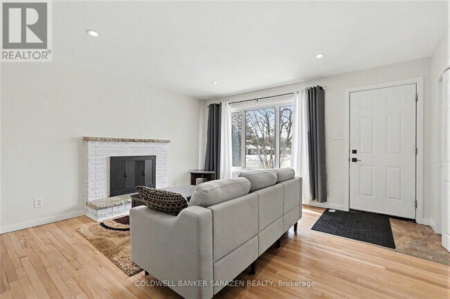 Photo - 1103 Frances St