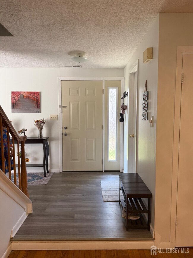 56 Thoreau Dr