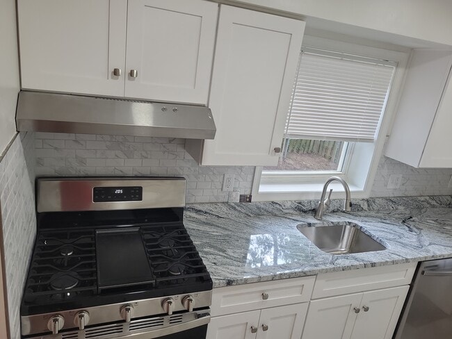 Photo - 7107 Greenvale Pkwy House