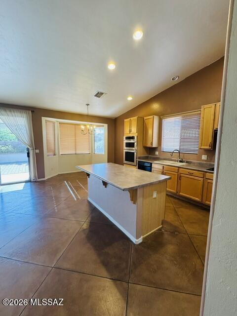 Building Photo - 11557 N Flat Iron Dr