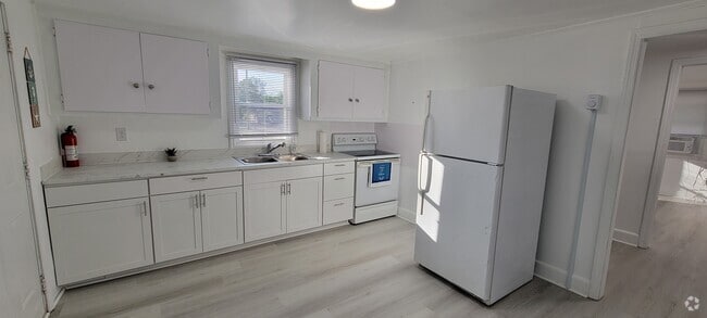 Building Photo - 409 Laura Ct Rental