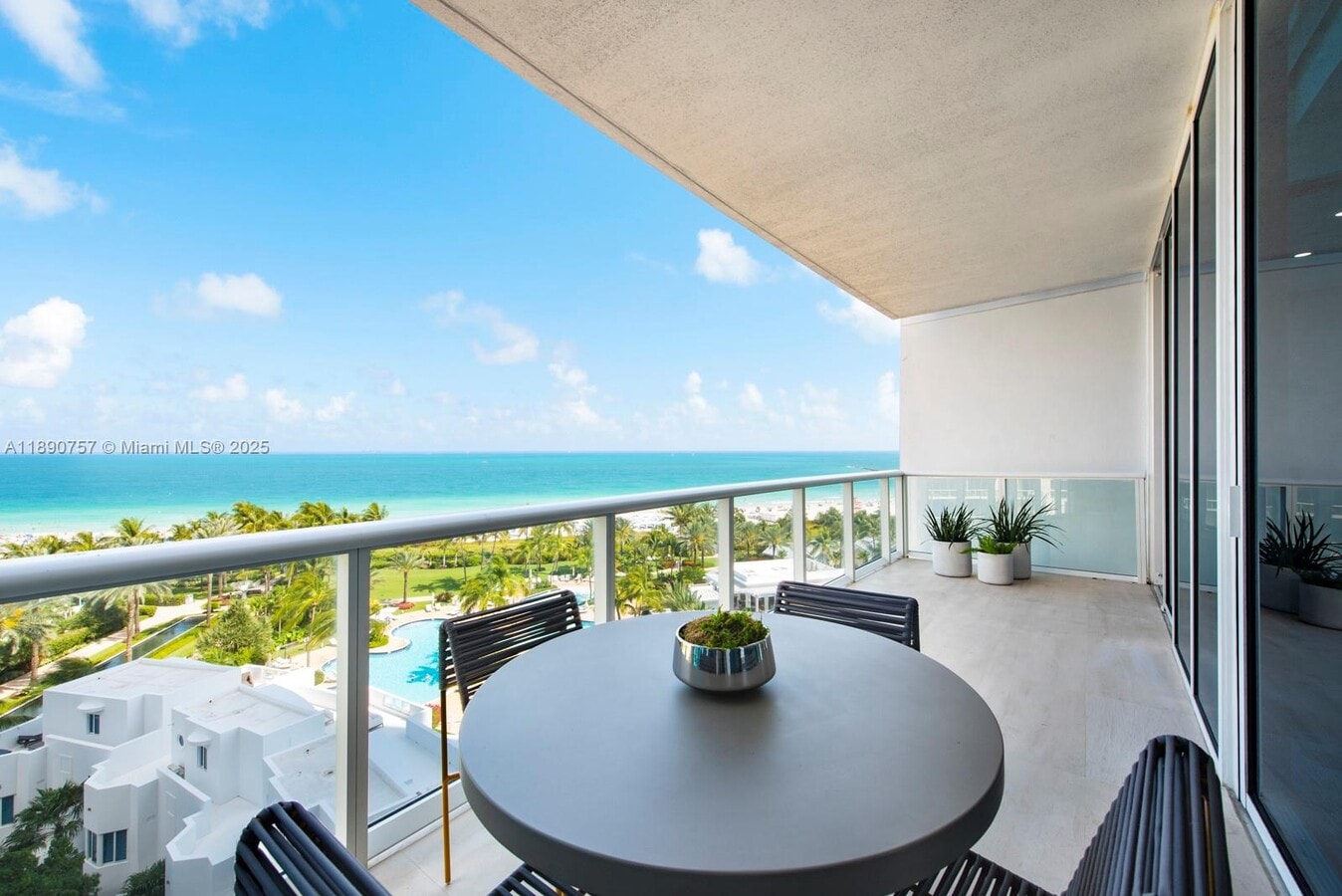 Photo - 100 South Pointe Dr Unit 908