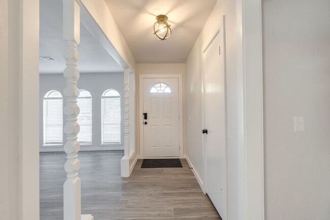 Photo - 2704 NW 115th St