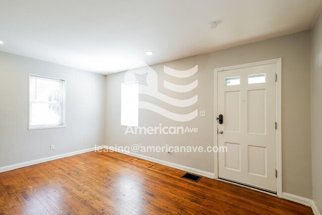 Photo - 3089 Worthington Ave