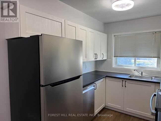 Photo - 31 Laguna Pkwy