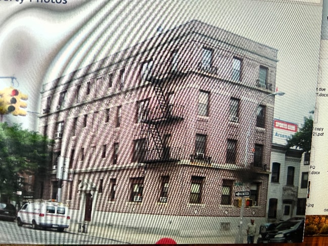 Building Photo - 31-04 32nd St Rental