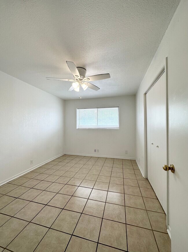 Central Plaza Apartments Early, TX