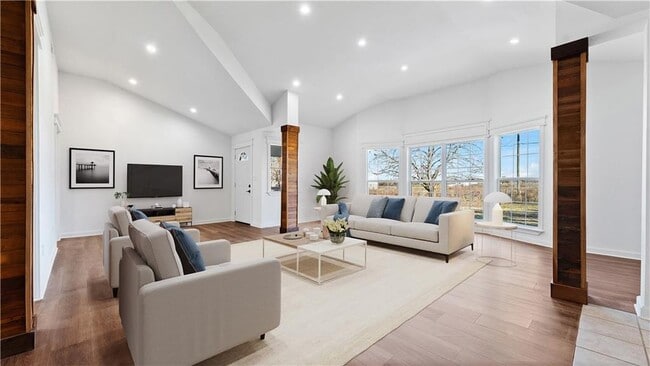 Photo - 5748 N Graham Rd