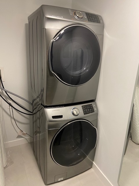 Building Photo - 10749-10786 86 Ave NW Unit B11