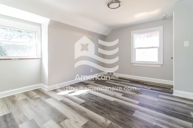 Photo - 4604 Bedford St