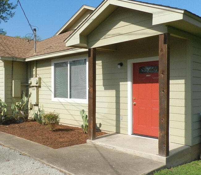 Photo - 315 S Ave A Townhome