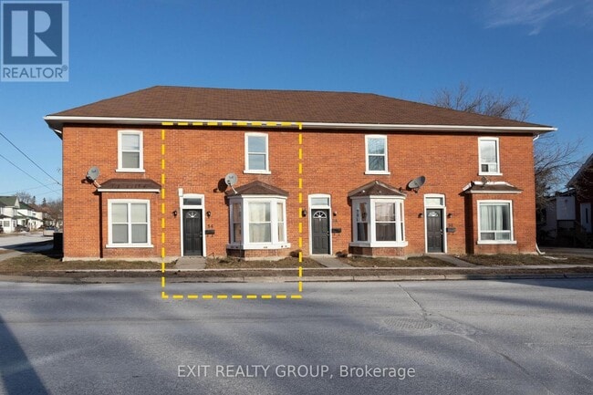 Photo - 56 Moira St W