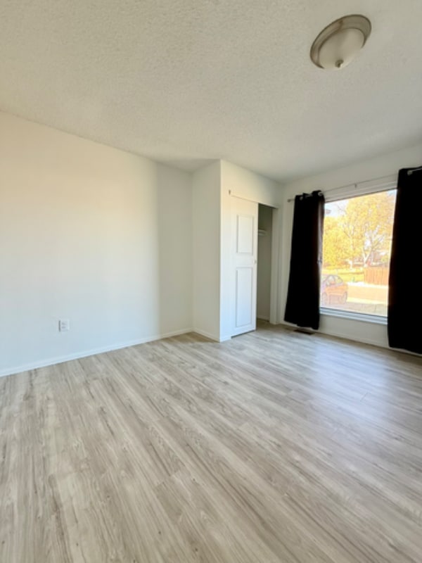 Photo - 2708 W 98th Dr