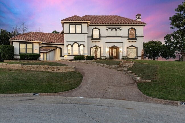 Photo - 1229 Strathmore Dr