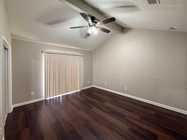 Building Photo - 530 Belwin Dr Rental