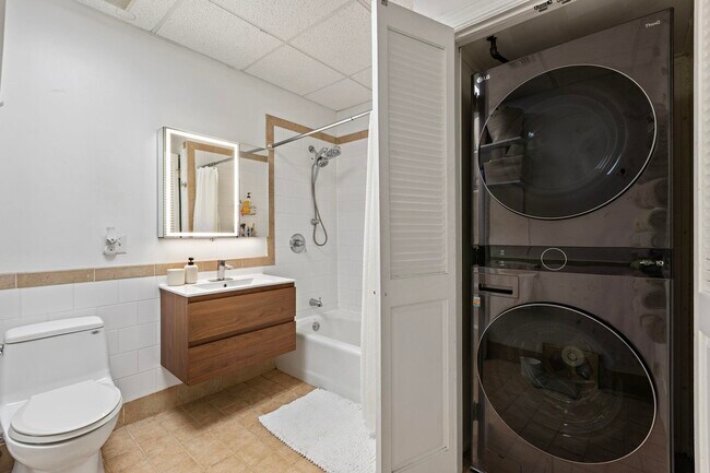 Photo - 300 Communipaw Ave Unit 116