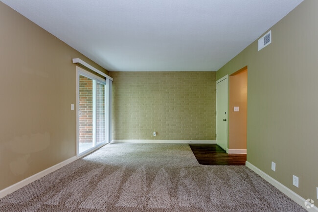 2BR, 1BA - B2