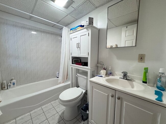 Photo - 260 Aspinwall Ave