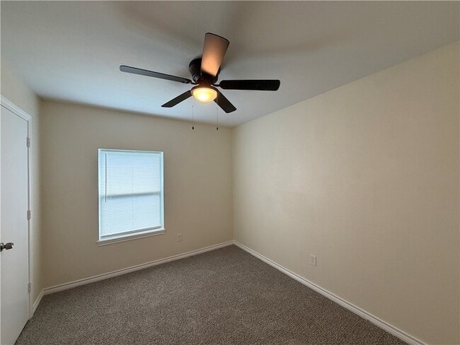 Photo - 306 W 23rd St