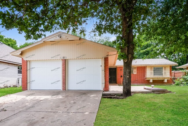 Building Photo - 5300 Creekwood Terrace