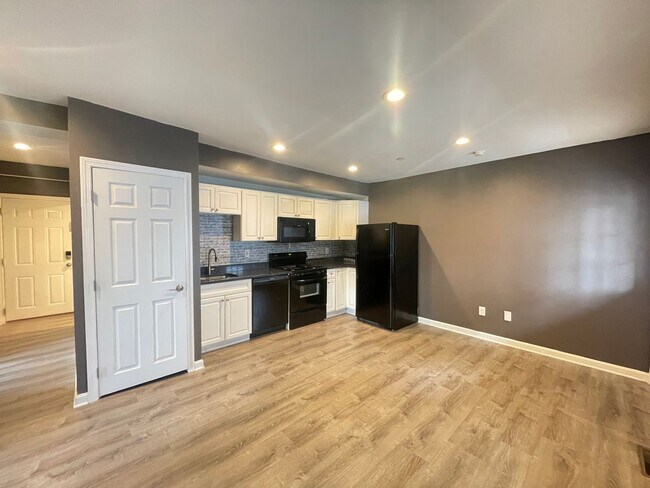 Building Photo - 374 Amory St Unit 1