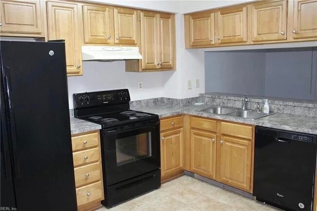 Photo - 2548 Cove Point Pl