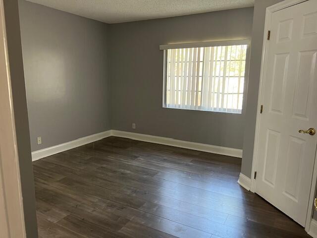 Photo - 2163 Madeira Dr Unidad 2163