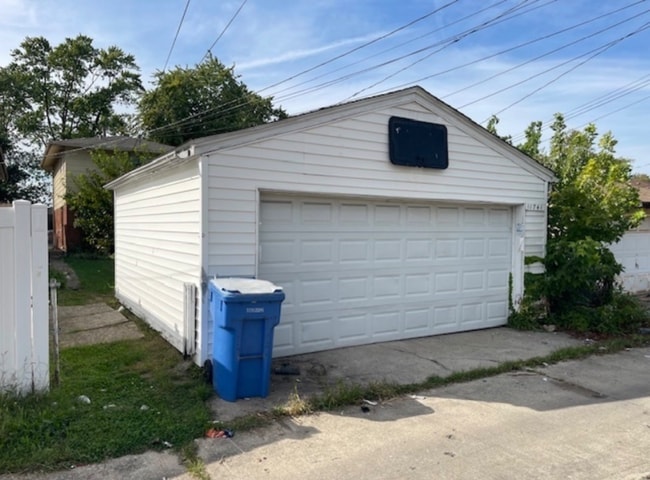 Photo - 11741 S Laflin St