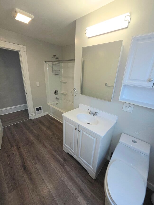 Bathroom - 340 Virginia Ave Unit 2