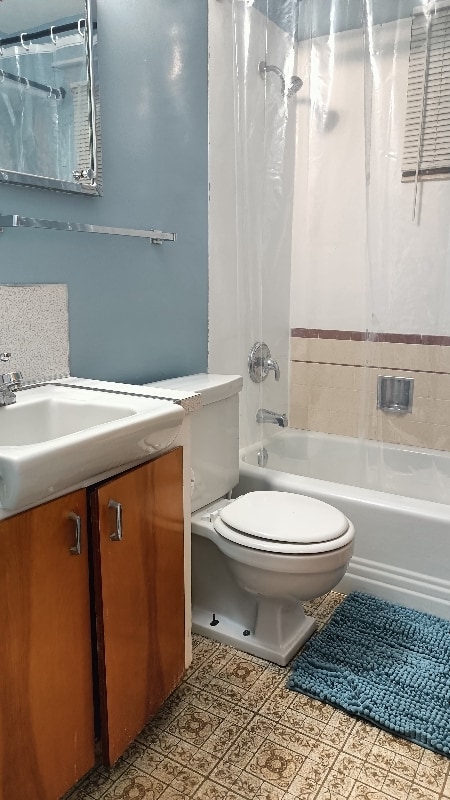 Photo - 557 Laker Wy