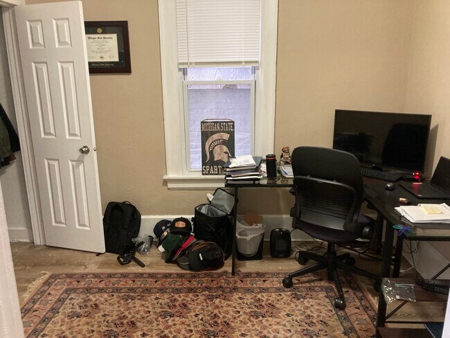 BR - 1726 N Pulaski St Unidad #2