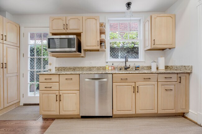 Photo - 435 N Columbus St