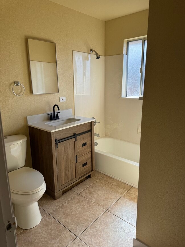 first bathroom - 2227 16th Ave