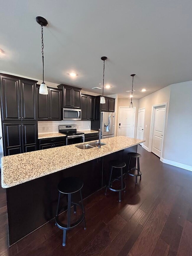 Kitchen - 1735 Wittington Pl Unit 1406