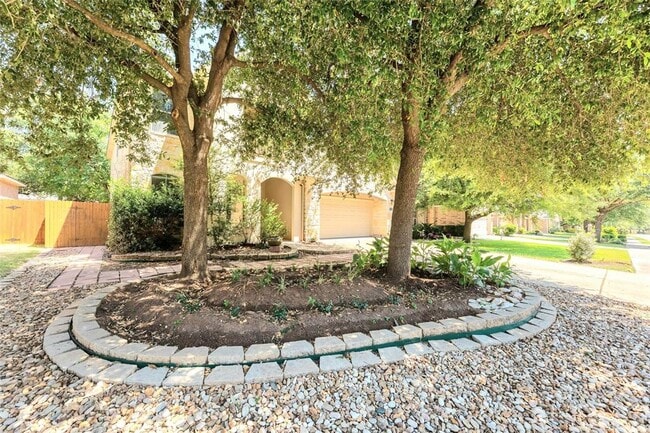 Photo - 3720 Pine Needle Cir