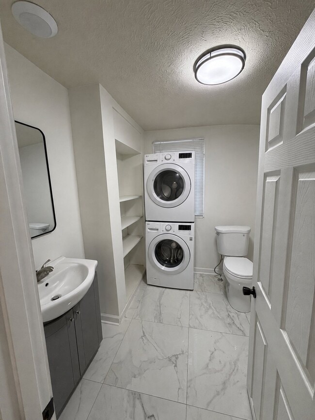 Photo - 1305 Avenue C