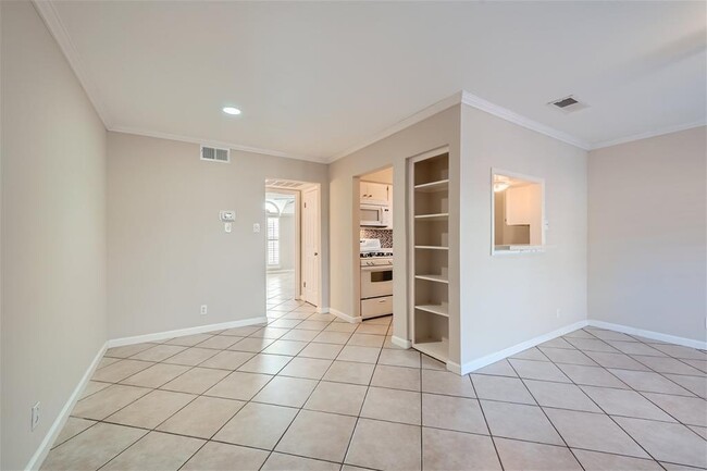 Photo - 7920 Rockwood Ln Unit 203