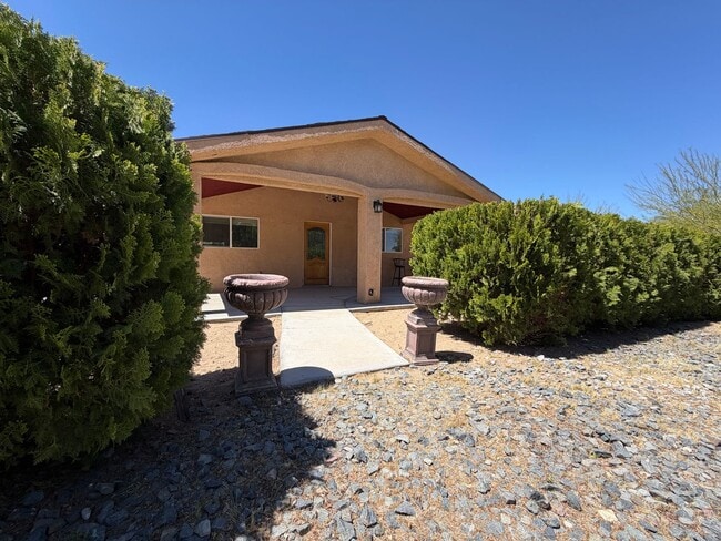 Photo - 3Bedroom/1.5 Bath Homeon 2.5 Acres...Rural Living At It's Best and For Only $2100 a Month