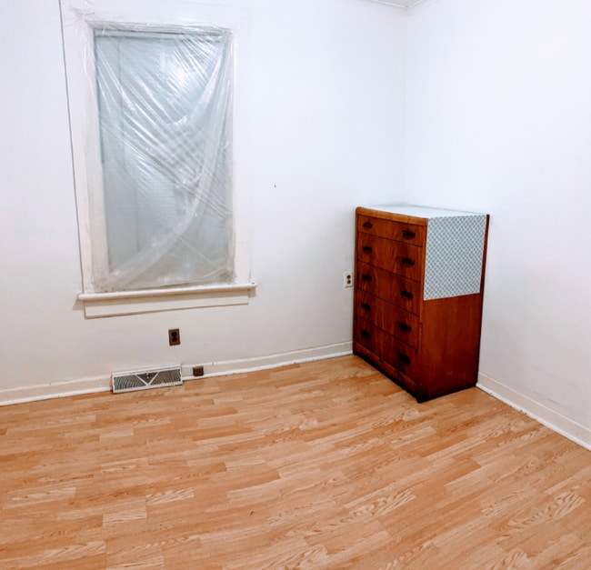 Photo - 2934 S Keeley St