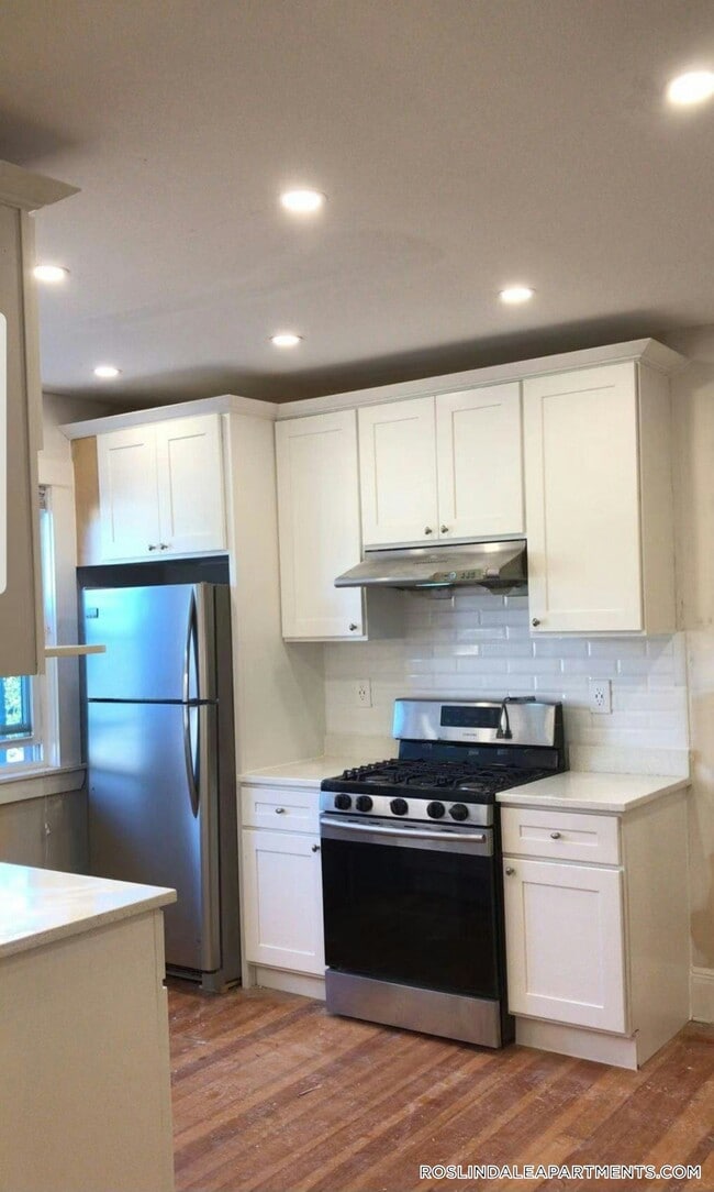 Building Photo - 3957 Washington St