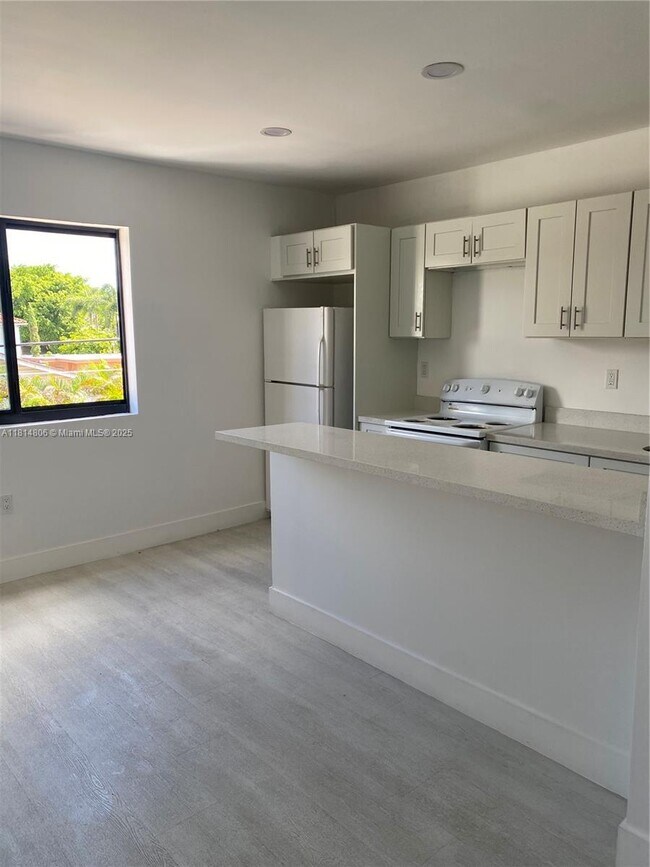 Photo - 1101 SW 12th Ct Unit 8