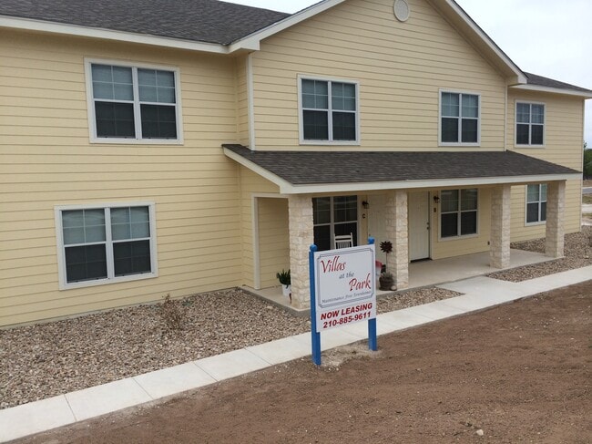 Building Photo - 2310 Sailing Way N Unit A Rental