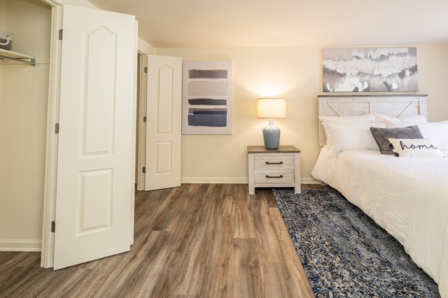 Windsor House Apartments