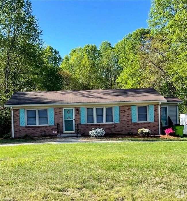 Building Photo - 8595 Benbow-Merrill Rd Rental