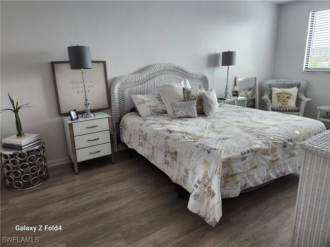 Building Photo - 805 River Point Dr Unit C-307