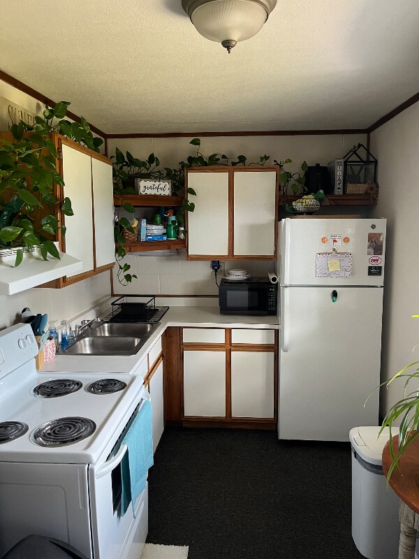 Photo - 80 Riverside Dr Unit 2-1