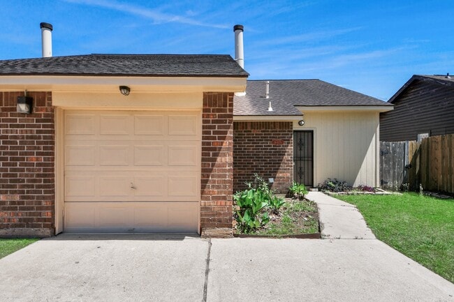 Photo - 16425 Monte Carlo Ln